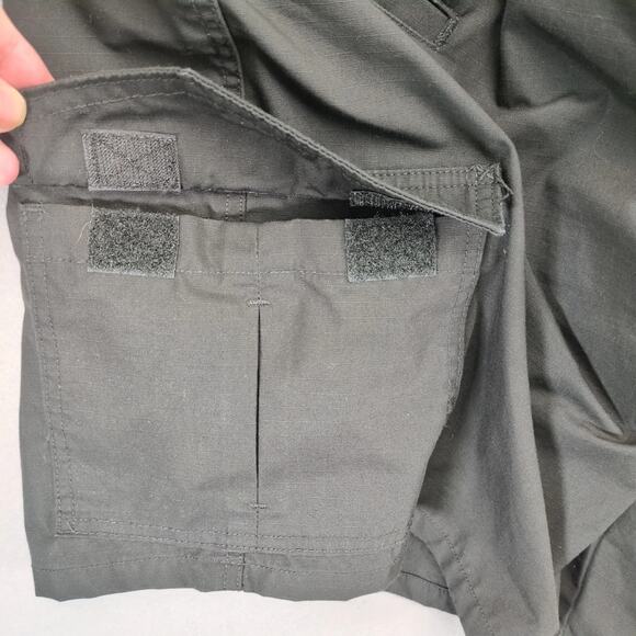 Propper Men's 38x9 Black Tactical Cargo Shorts Elastic Waist F5253 Ripstop Relax - Picture 10 of 10